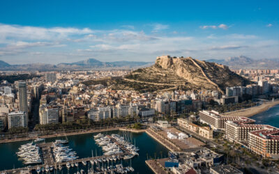 Guía para recién llegados a Alicante: coche, hogar, salud y trámites que nadie te cuenta